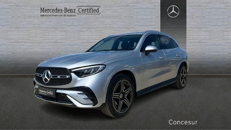 Usado Mercedes GLC220 197 HP (144 kW) 2025 Prateado SUV