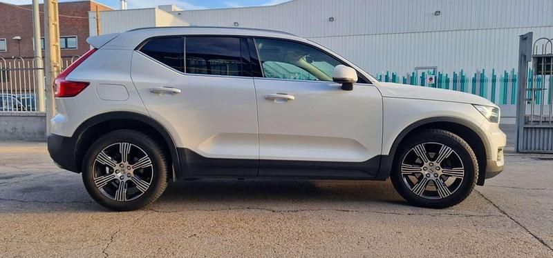 Usado Volvo XC40 Inscription 150 CV (110 kW) 2019 Blanco SUV