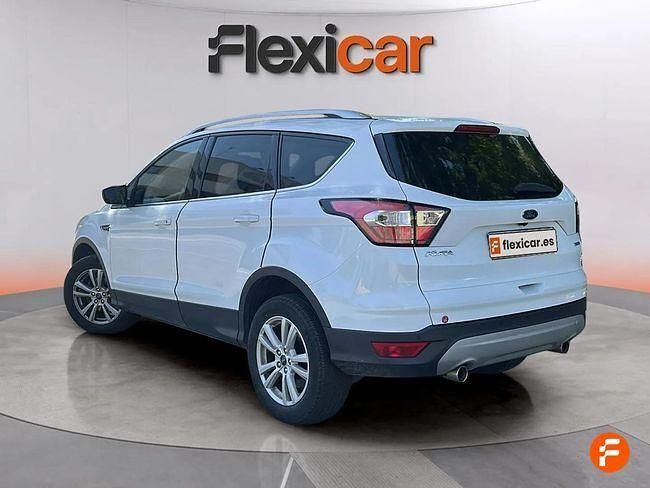 Usado Ford Kuga Trend+ 150 CV (110 kW) 2018 Blanco SUV