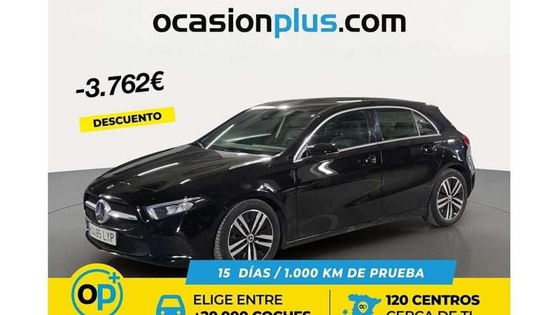 Usado Mercedes A180 116 CV (85 kW) 2022 Negro Utilitario