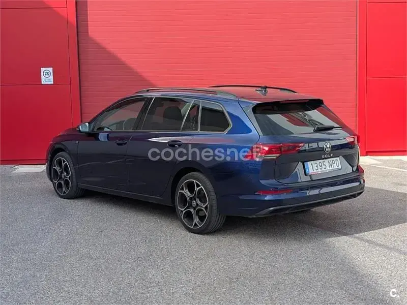 Usado VW Golf VII R-line 150 CV (110 kW) 2021 Azul Utilitario