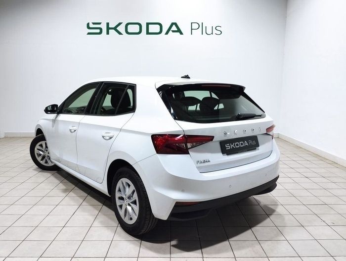 Blanco Usado 2023 Skoda Fabia Ambition | 15.995 € (Precio justo) - Imagen 1/4