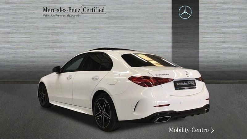 Usado Mercedes C300 312 CV (229 kW) 2024 Blanco polar Berlina