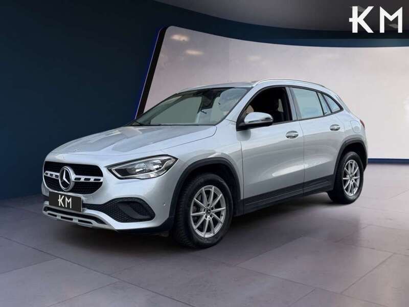 Plateado Usado 2021 Mercedes GLA200 SUV | 29.500 € (Super precio) - Imagen 1/4