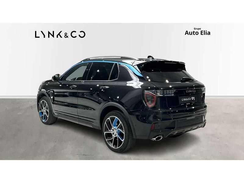 Usado Lynk & Co 01 261 CV (191 kW) 2023 Negro SUV