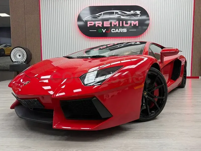 Usado Lamborghini Aventador 700 CV (514 kW) 2015 Rojo Coupe
