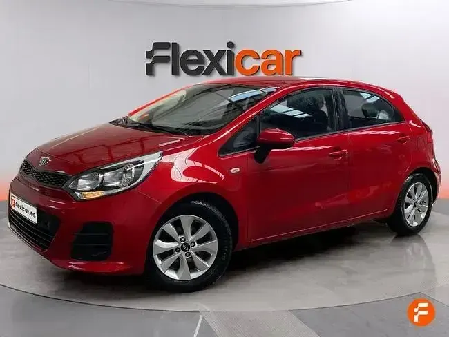 Usado Kia Rio 84 CV (61 kW) 2017 Rojo