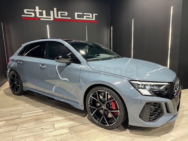 Usado Audi RS3 Premium 400 CV (294 kW) 2023 Gris / plata Berlina