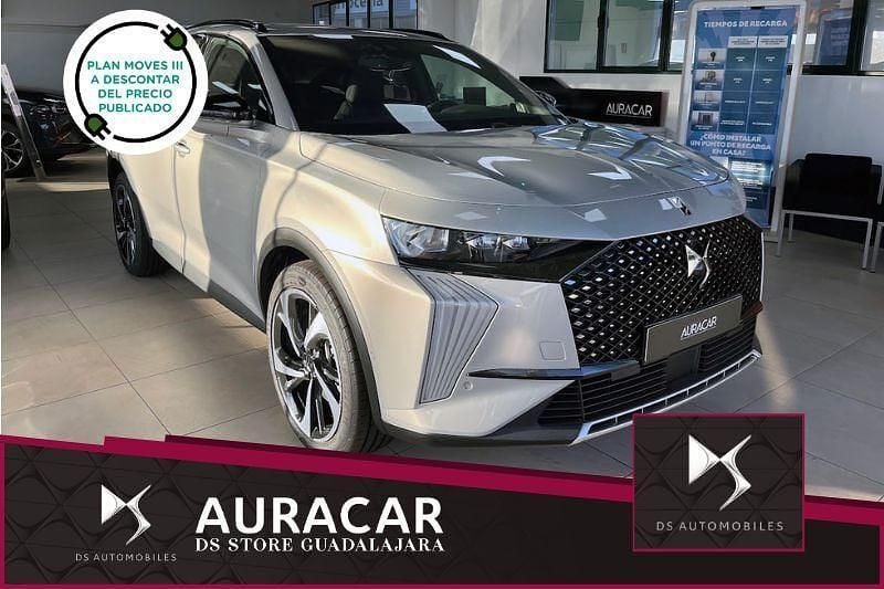 Blanco Nuevo 2025 DS Automobiles DS7 Crossback Opera SUV | 48.550 € (Buen precio) - Imagen 1/4