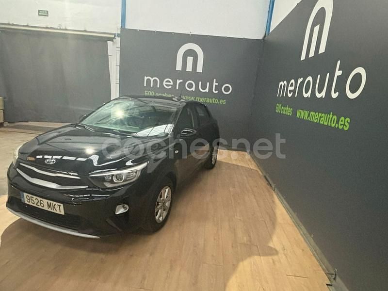 Usado Kia Stonic 84 CV (61 kW) 2018 Negro SUV