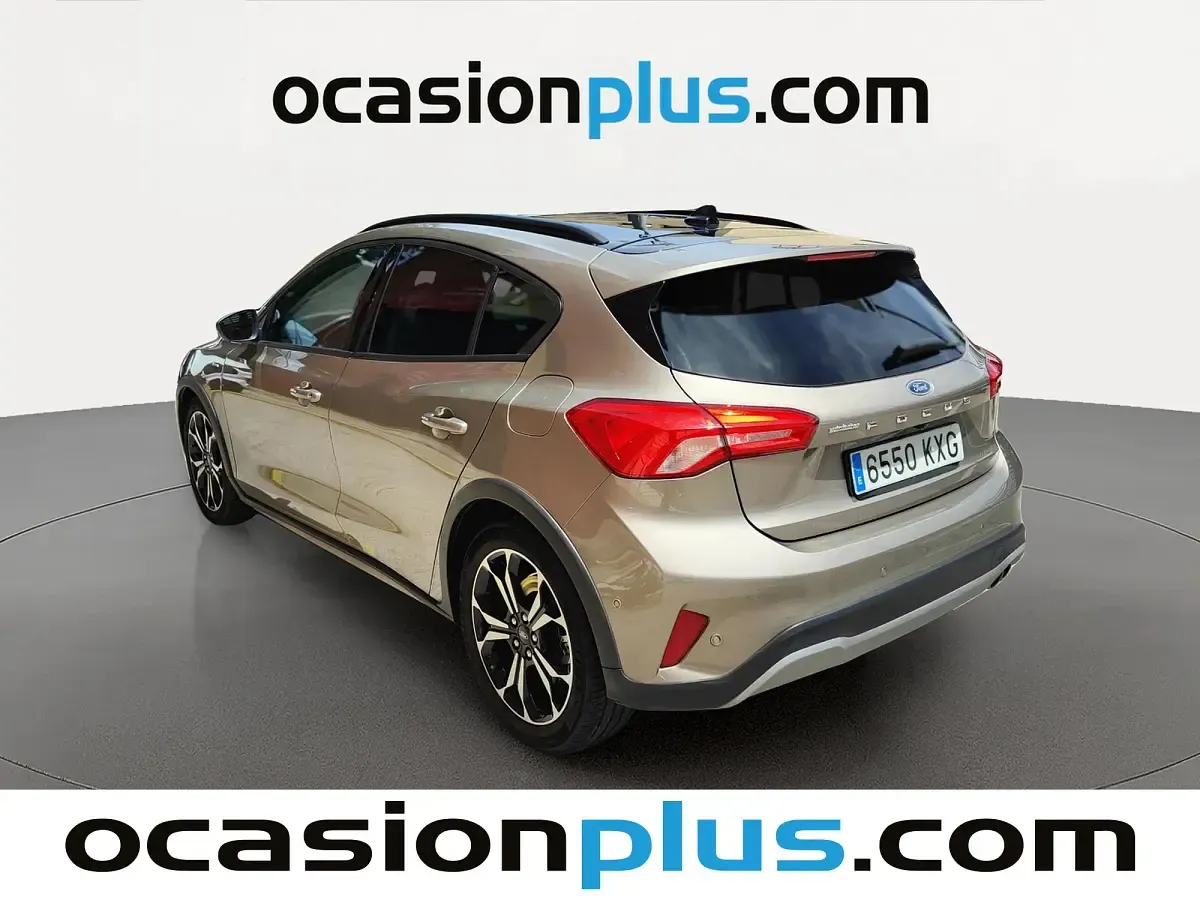 Usado Ford Focus Active 125 CV (91 kW) 2019 Gris Utilitario