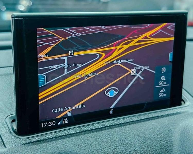 Usado Audi A3 Sport 110 CV (80 kW) 2016 Azul Berlina