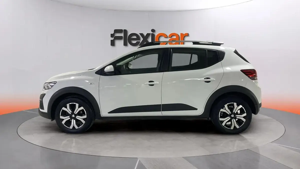 Usado Dacia Sandero Comfort 91 CV (66 kW) 2022 Blanco Berlina
