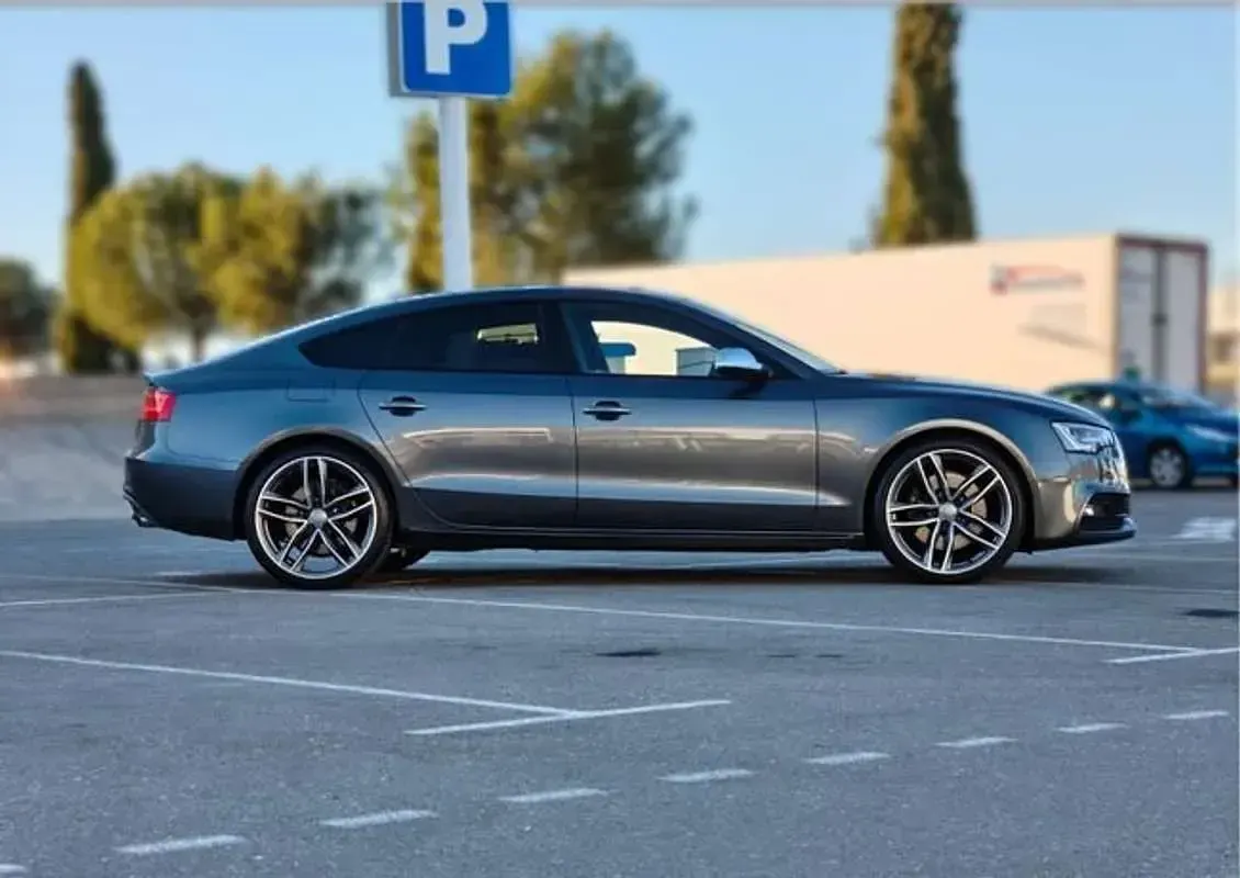 Usado Audi S5 S-Line 333 CV (244 kW) 2016 Gris Coupe