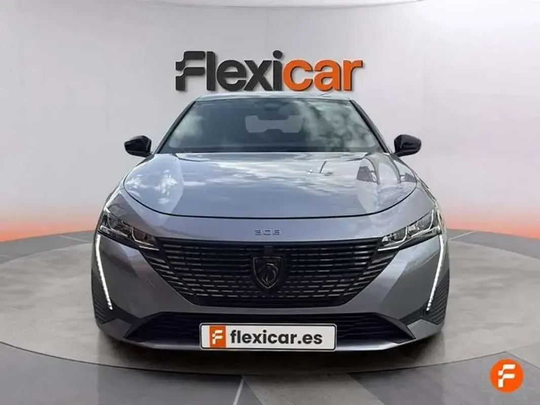 Usado Peugeot 308 Allure 131 CV (96 kW) 2022 Gris Utilitario