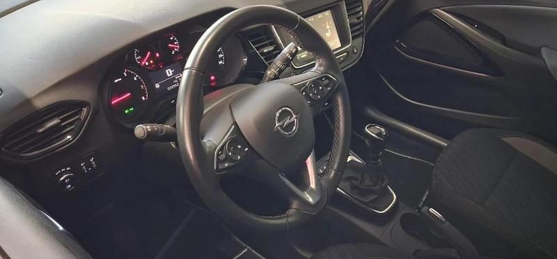 Usado Opel Crossland X Design Edition 110 CV (80 kW) 2019 Negro diamante SUV