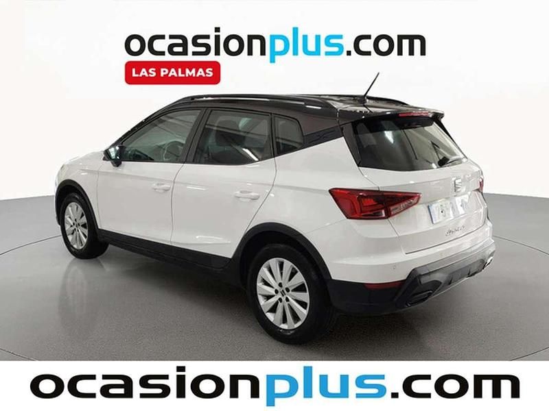 Usado Seat Arona Style 110 CV (80 kW) 2021 Blanco SUV