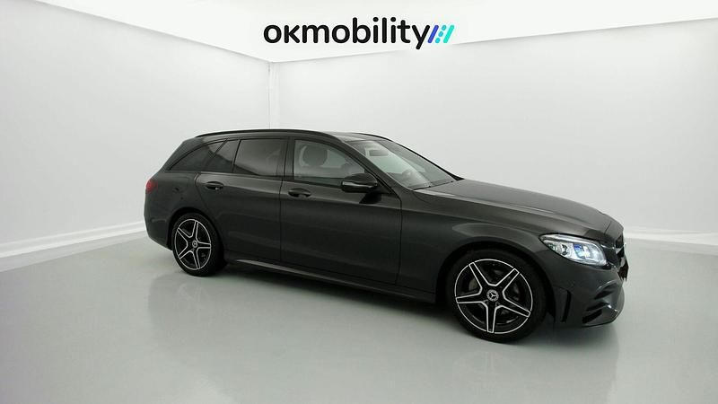 Usado Mercedes C220 AMG line 194 CV (142 kW) 2021 Negro Familiar