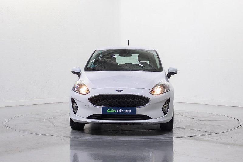 Usado Ford Fiesta Trend 100 CV (73 kW) 2019 Blanco Utilitario