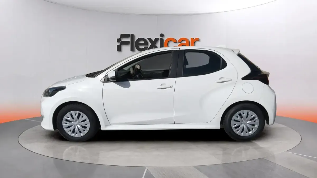 Usado Toyota Yaris Edition 125 CV (91 kW) 2023 Blanco Utilitario
