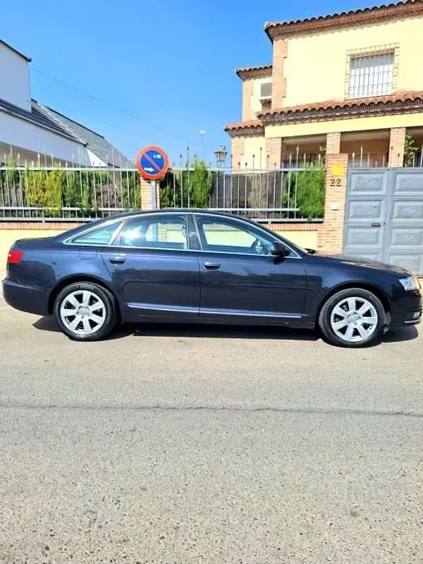 Usado Audi A6 179 CV (131 kW) 2009 Gris Berlina