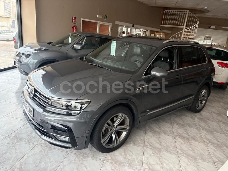 Gris / plata Usado 2019 VW Tiguan Sportline SUV | 26.900 € - Imagen 1/4