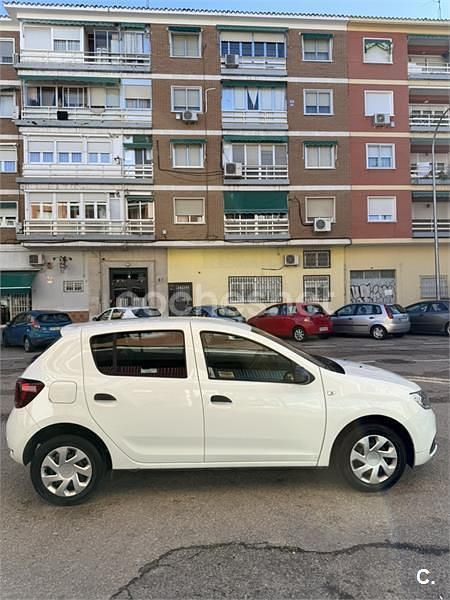 Blanco Usado 2018 Dacia Sandero Ambiance Berlina | 8600 € (Precio justo) - Imagen 1/4