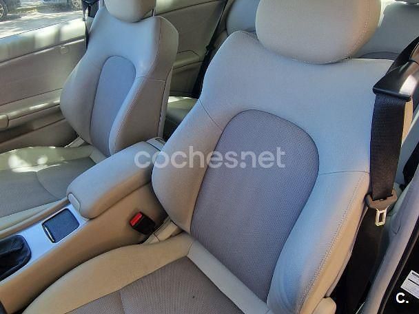 Usado Mercedes CLC180 143 CV (105 kW) 2008 Negro Utilitario