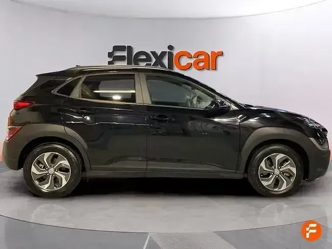 Usado Hyundai Kona 141 HP (103 kW) 2022 Preto SUV