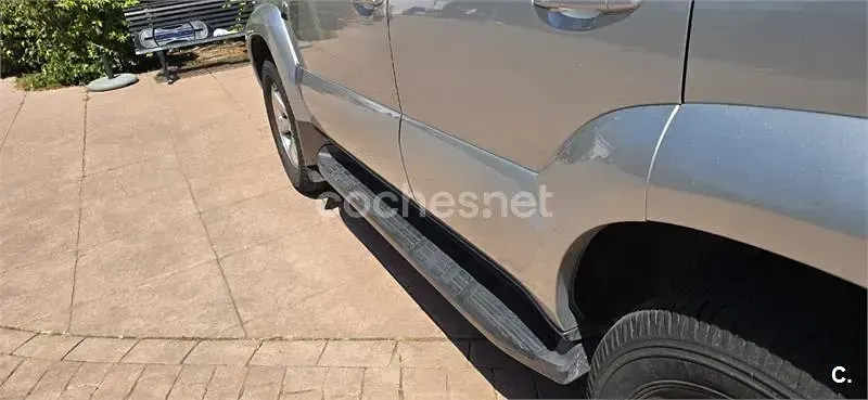 Usado Toyota Land Cruiser 163 CV (119 kW) 2005 Gris / plata SUV