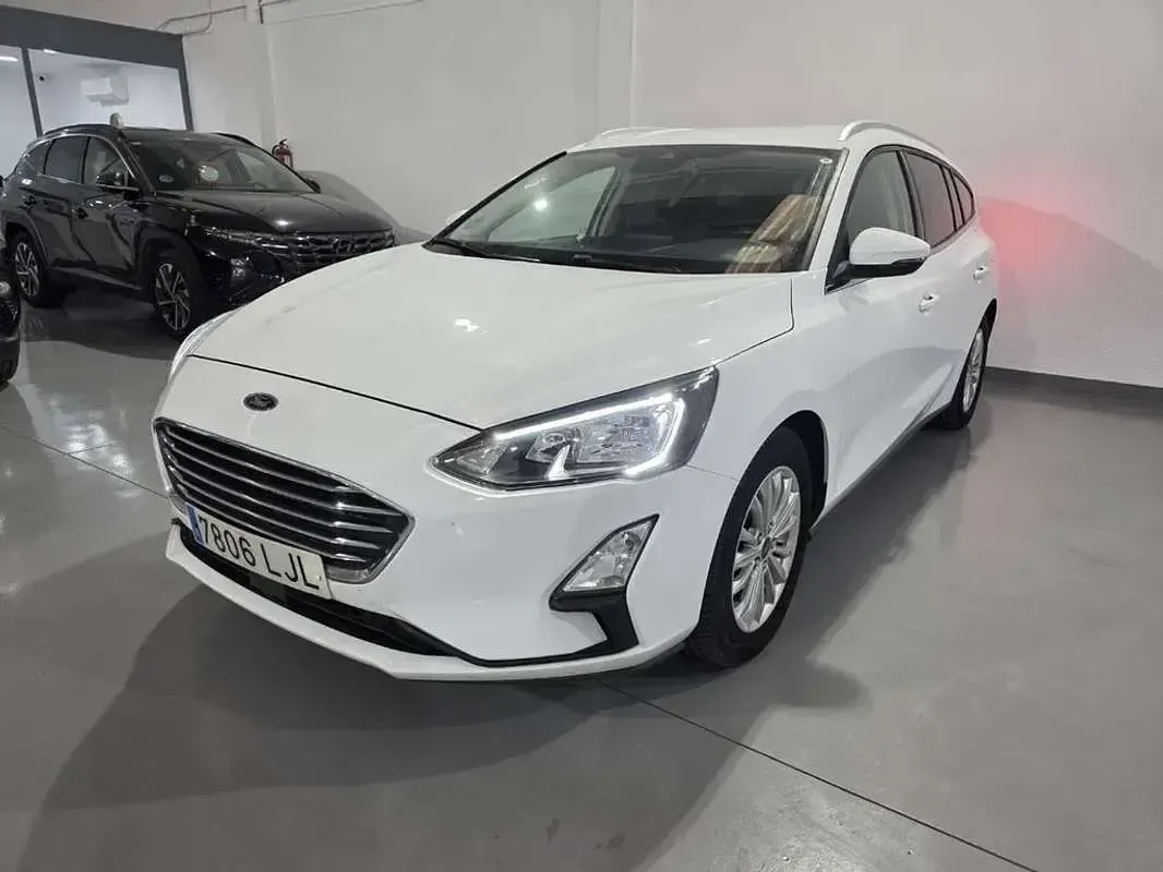 Usado Ford Focus Titanium 120 CV (88 kW) 2020 Blanco Utilitario