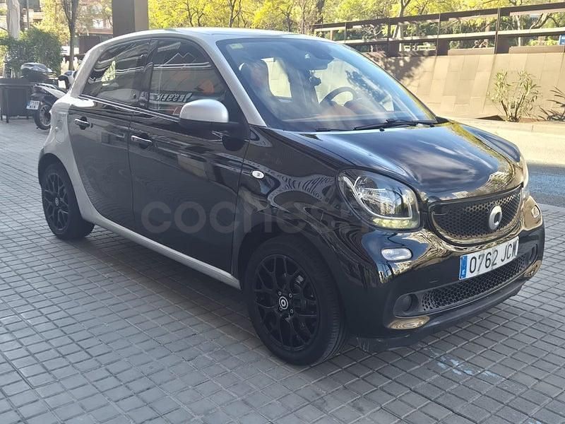Usado Smart ForFour Passion 71 CV (52 kW) 2015 Negro Utilitario