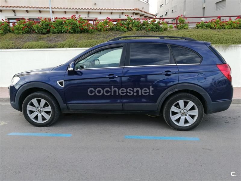 Usado Chevrolet Captiva 150 CV (110 kW) 2007 Azul SUV
