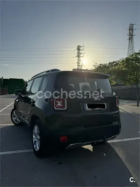 Usado Jeep Renegade Limited 140 CV (102 kW) 2016 Negro SUV