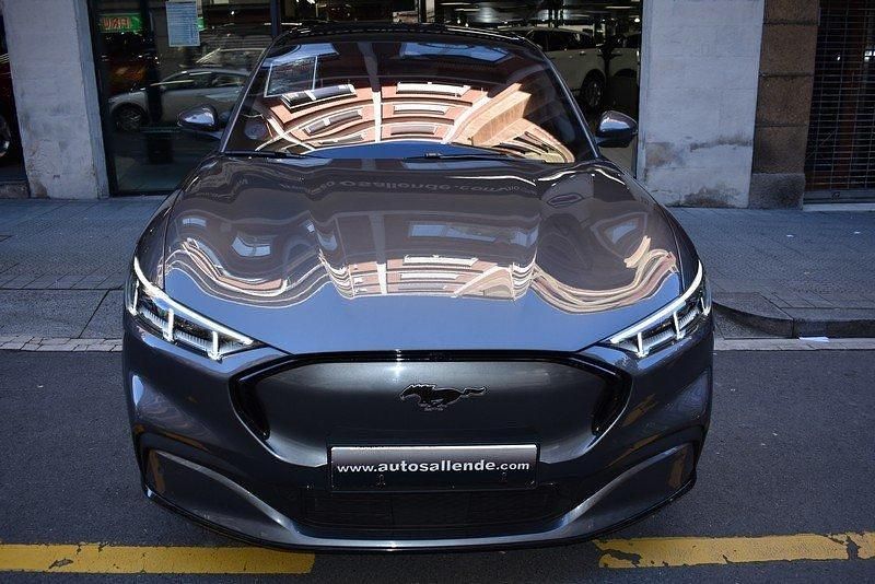 Usado Ford Mustang Mach-E 258 kW (351 CV) 2021 Gris carbono SUV