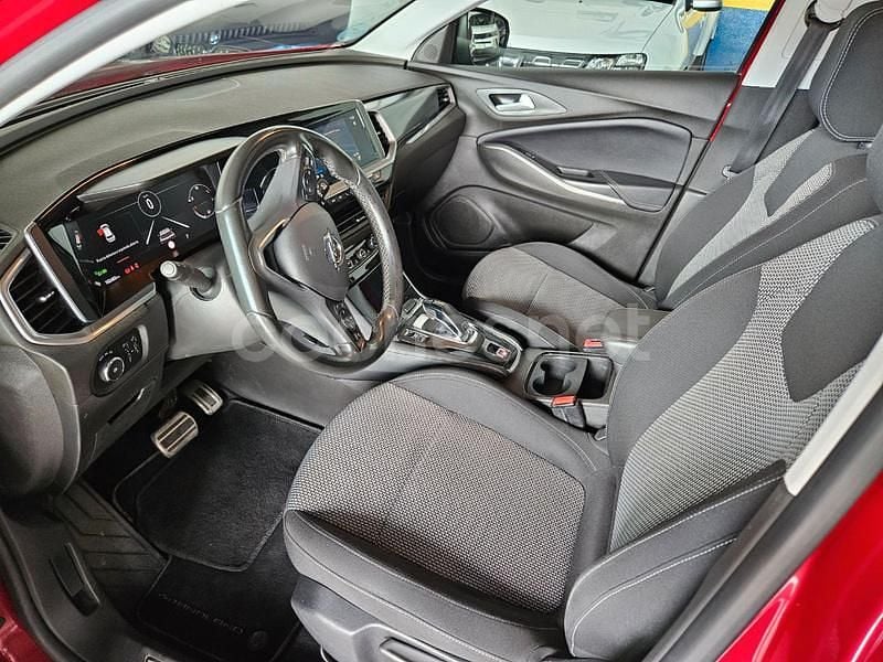 Usado Opel Grandland X GS Line 130 CV (95 kW) 2022 Granate SUV