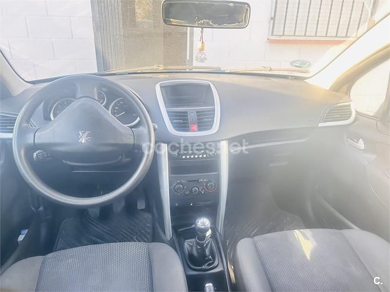 Usado Peugeot 207 Active 95 HP (69 kW) 2011 Azul Carrinha