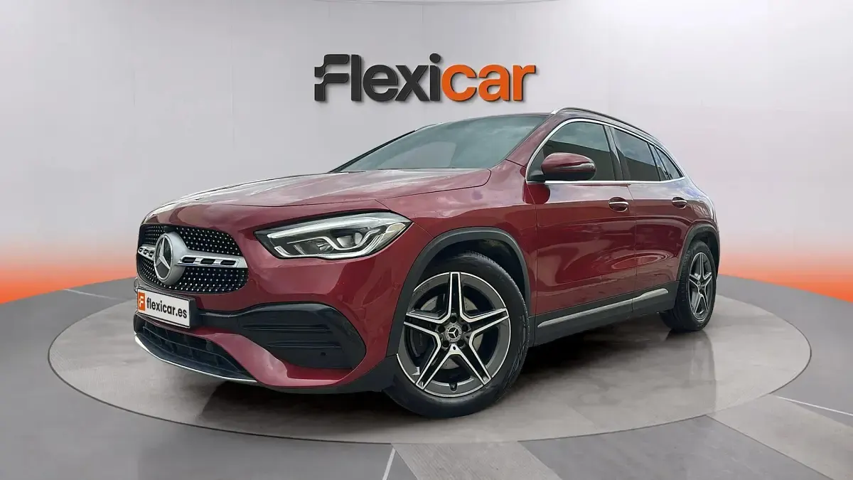 Usado Mercedes GLA200 150 CV (110 kW) 2022 Rojo SUV