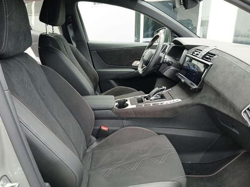 Usado DS Automobiles DS7 Crossback Performance 224 CV (164 kW) 2025 Gris SUV