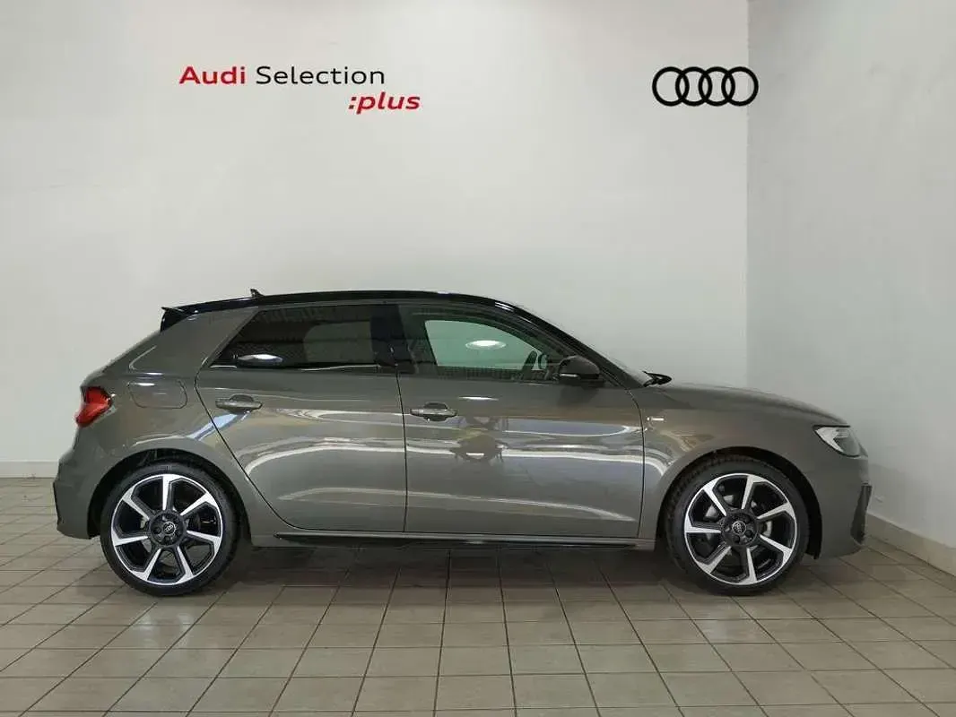 Usado Audi A1 Sportback Black Edition 116 CV (85 kW) 2025 Gris Utilitario