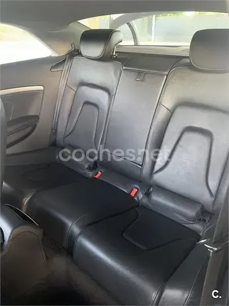 Usado Audi A5 177 CV (130 kW) 2012 Gris / plata Coupe