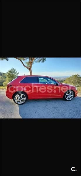 Rojo Usado 2013 Audi A3 Attraction Berlina | 8300 € (Precio justo) - Imagen 1/4