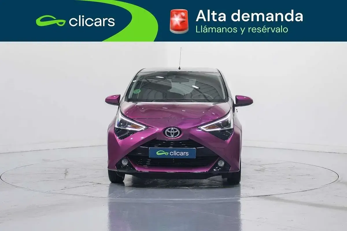 Usado Toyota Aygo X-cite 72 CV (52 kW) 2019 Blanco Utilitario