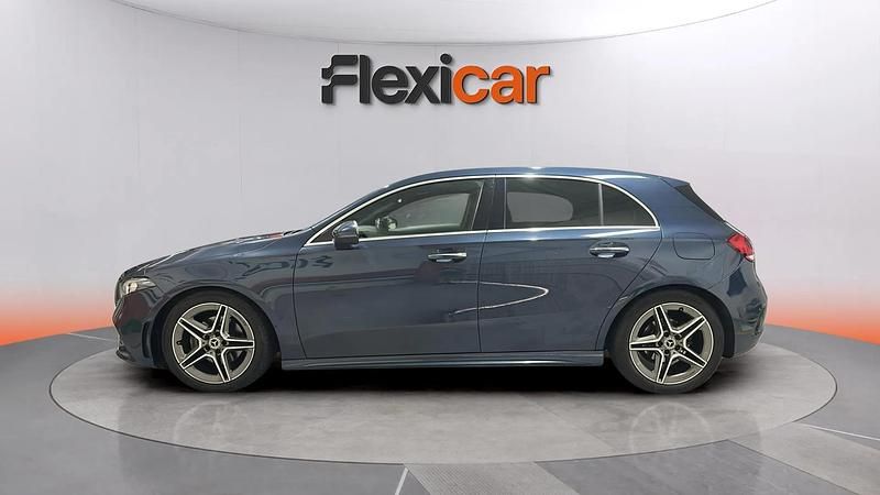 Usado Mercedes A180 136 CV (100 kW) 2020 Azul Berlina