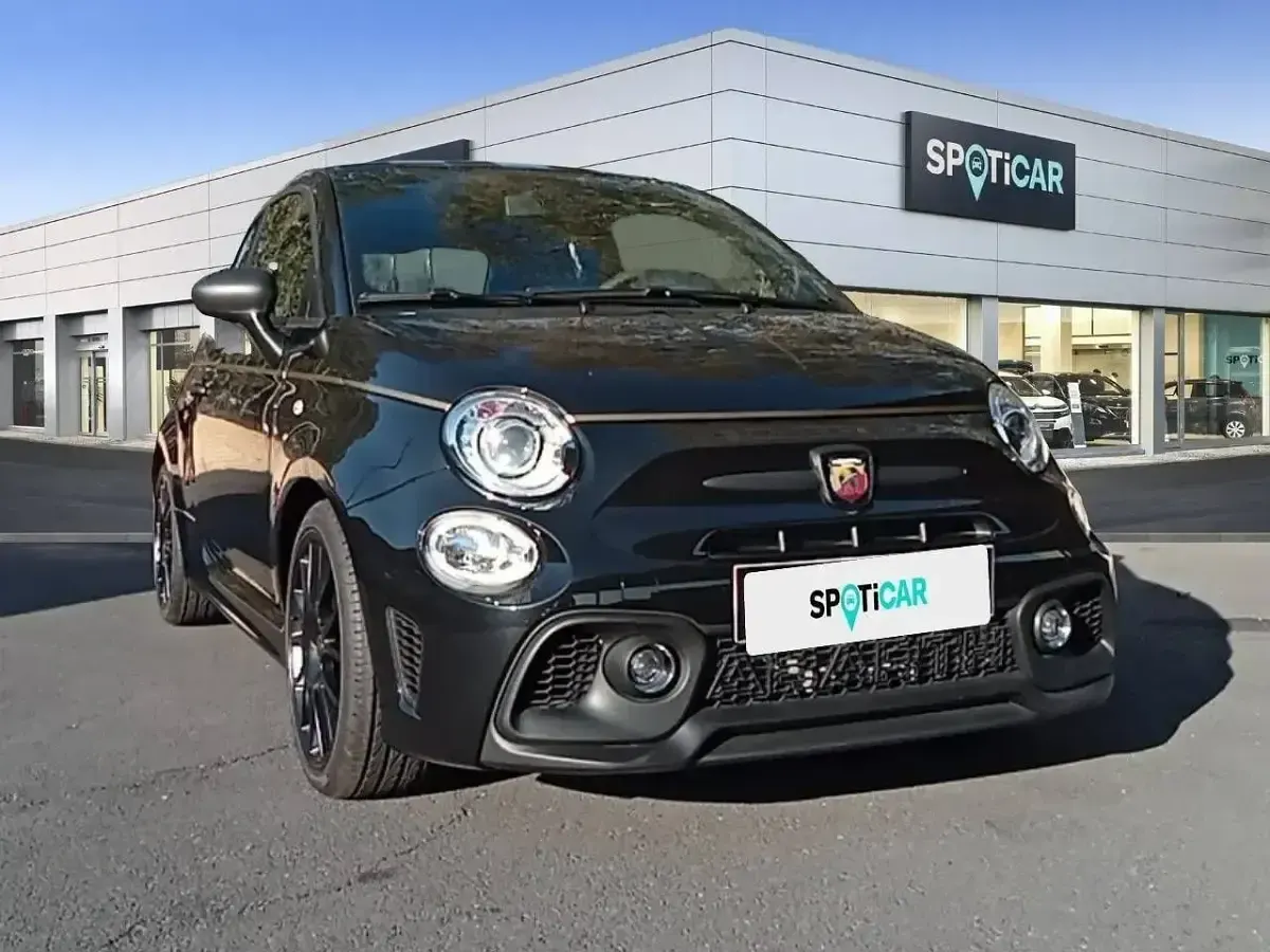 Usado Abarth 595 Turismo 165 CV (121 kW) 2021 Negro Utilitario