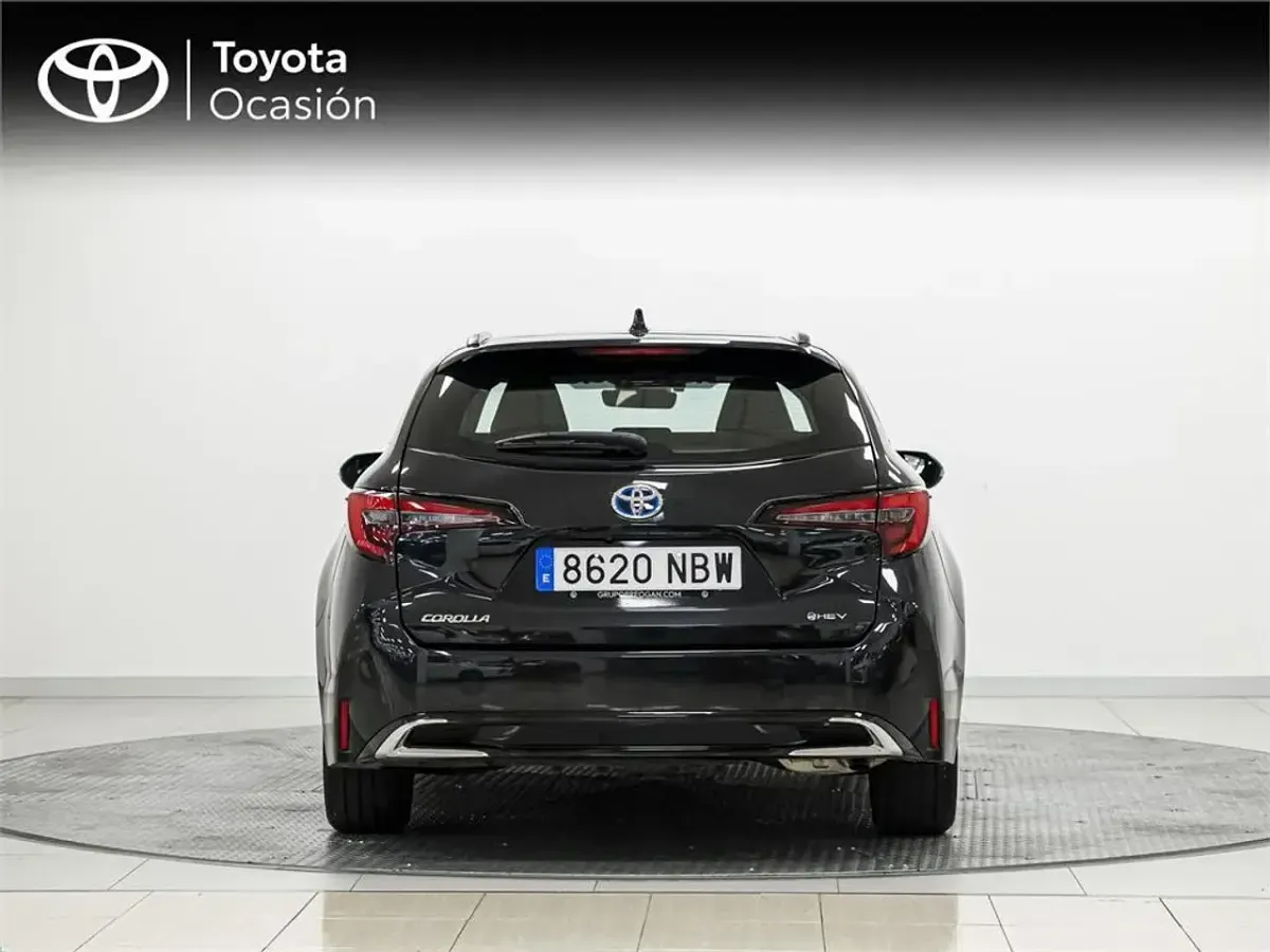Usado Toyota Corolla Active 140 CV (102 kW) 2025 Negro Familiar
