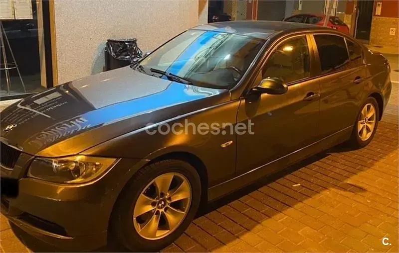 Usado BMW 318 129 CV (94 kW) 2006 Negro Berlina