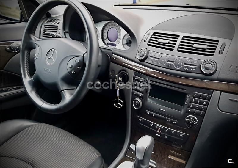 Negro Usado 2005 Mercedes E280 Avantgarde Berlina | 10.200 € (Precio justo) - Imagen 1/4