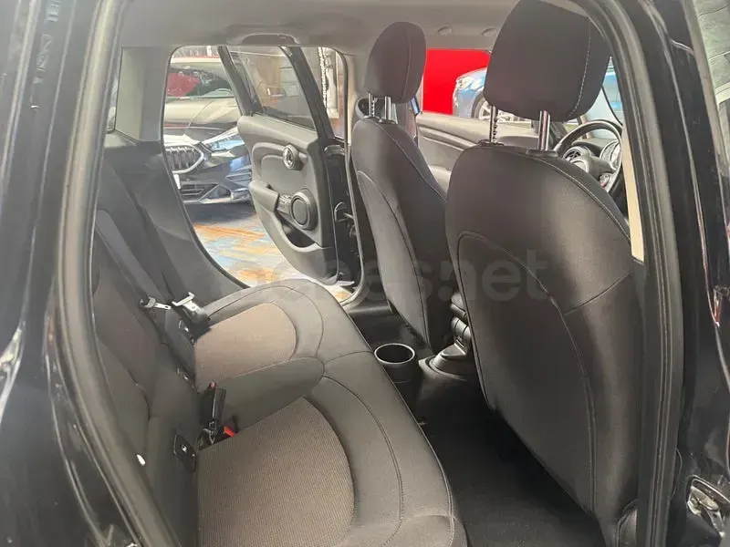 Usado Mini Cooper 136 CV (100 kW) 2022 Negro Utilitario
