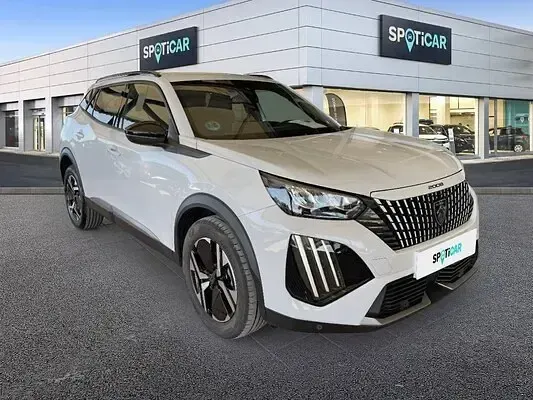 Usado Peugeot 2008 Allure 100 CV (73 kW) 2023 SUV